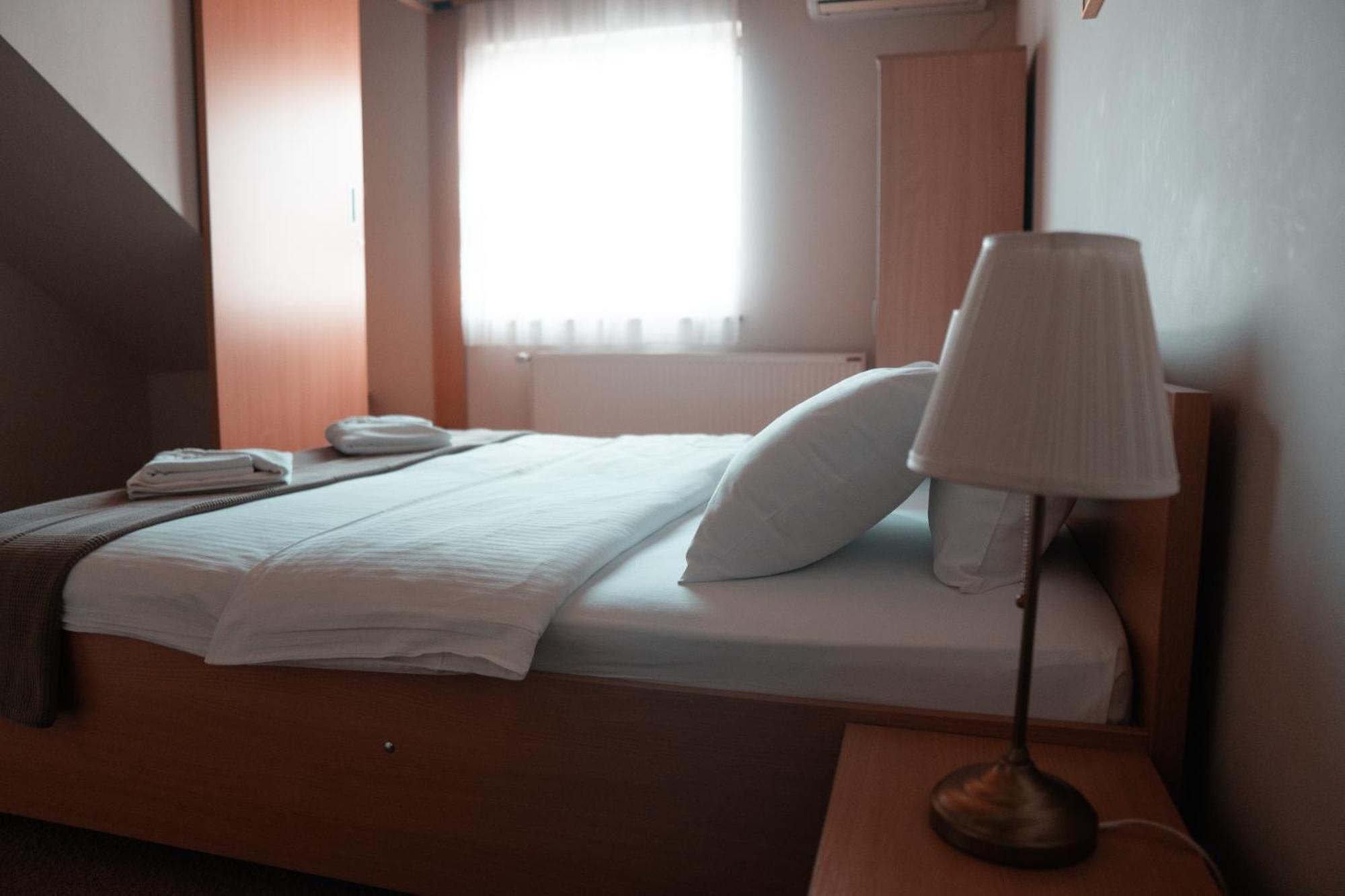 Hotel Topcider Belgrade Extérieur photo