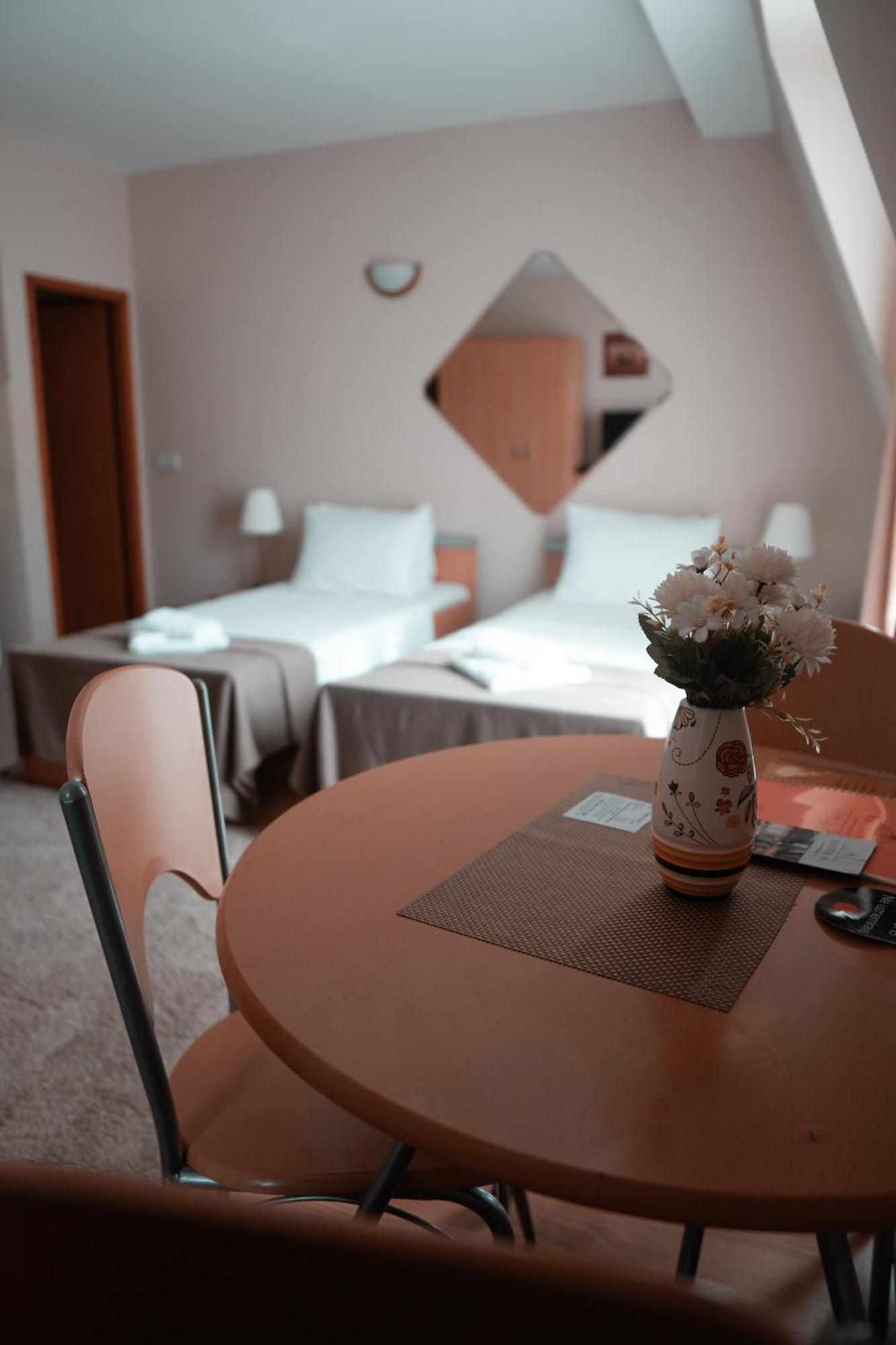 Hotel Topcider Belgrade Extérieur photo